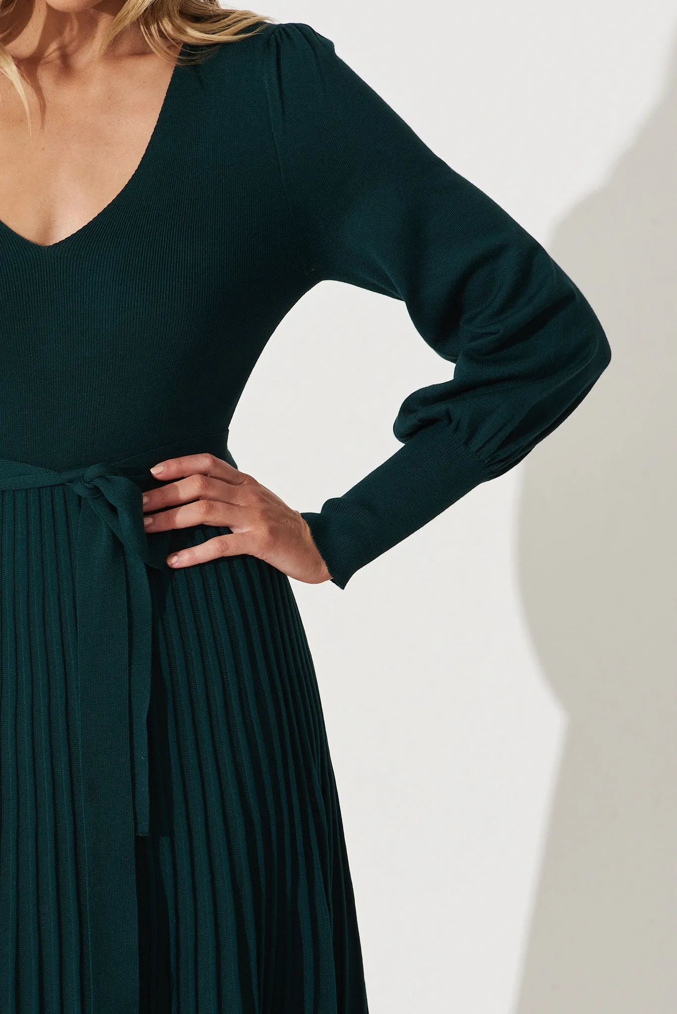 Albi Midi Knit Dress In Emerald Cotton Blend