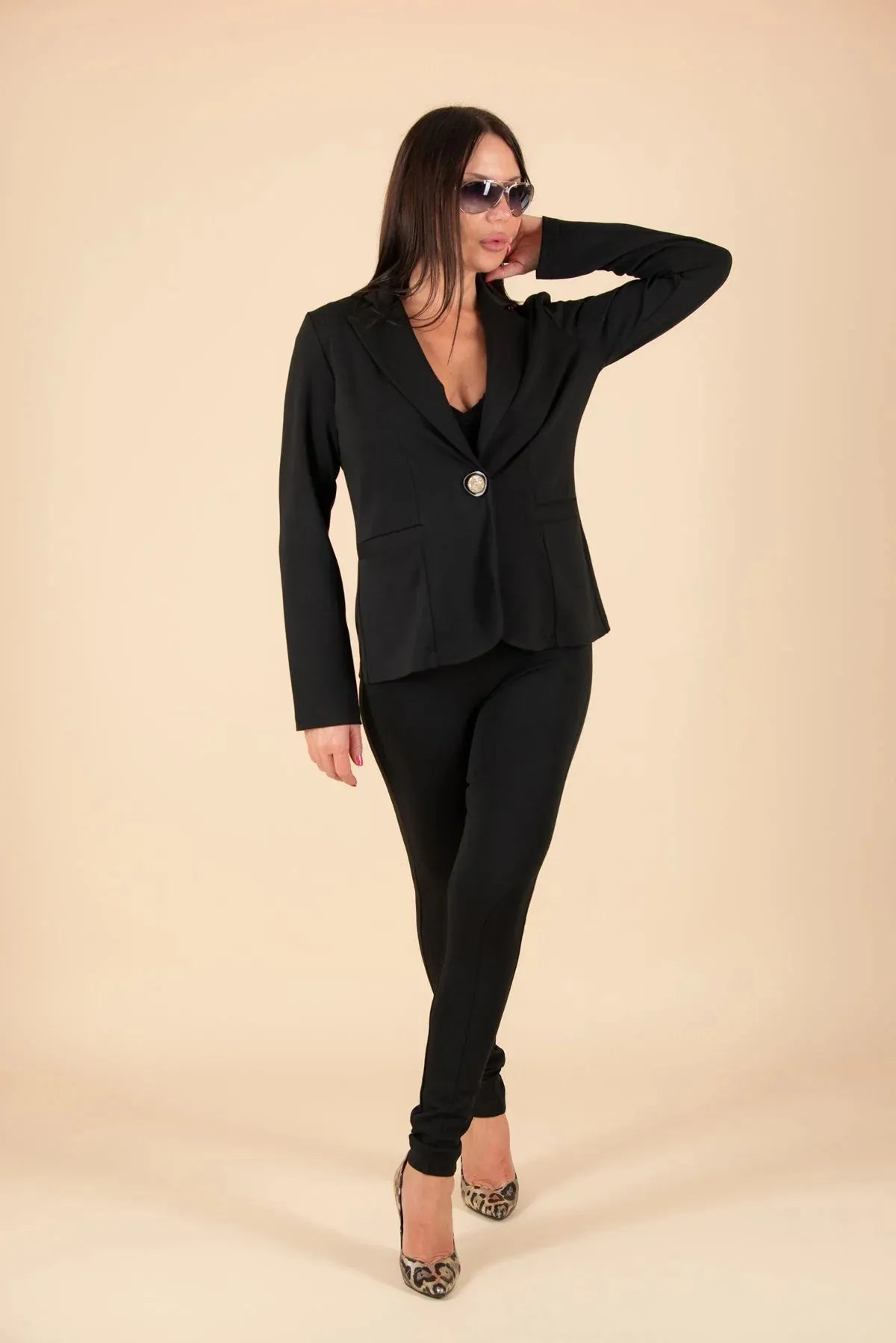 LILI Chic Black Sporty leggings