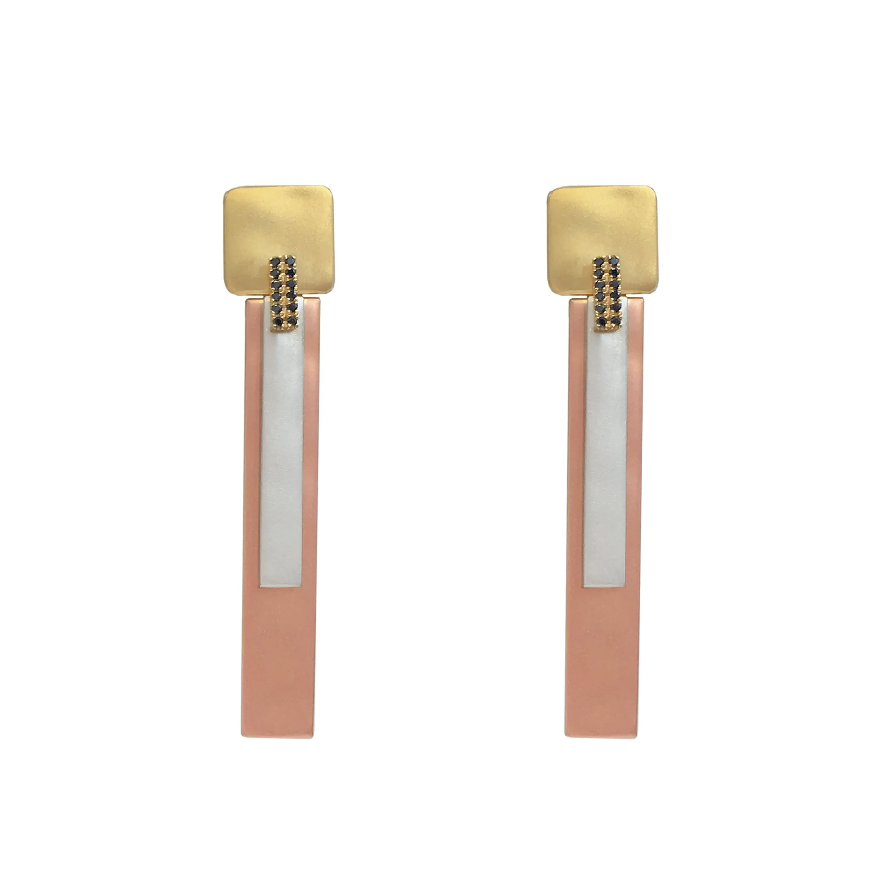 Shift Earring