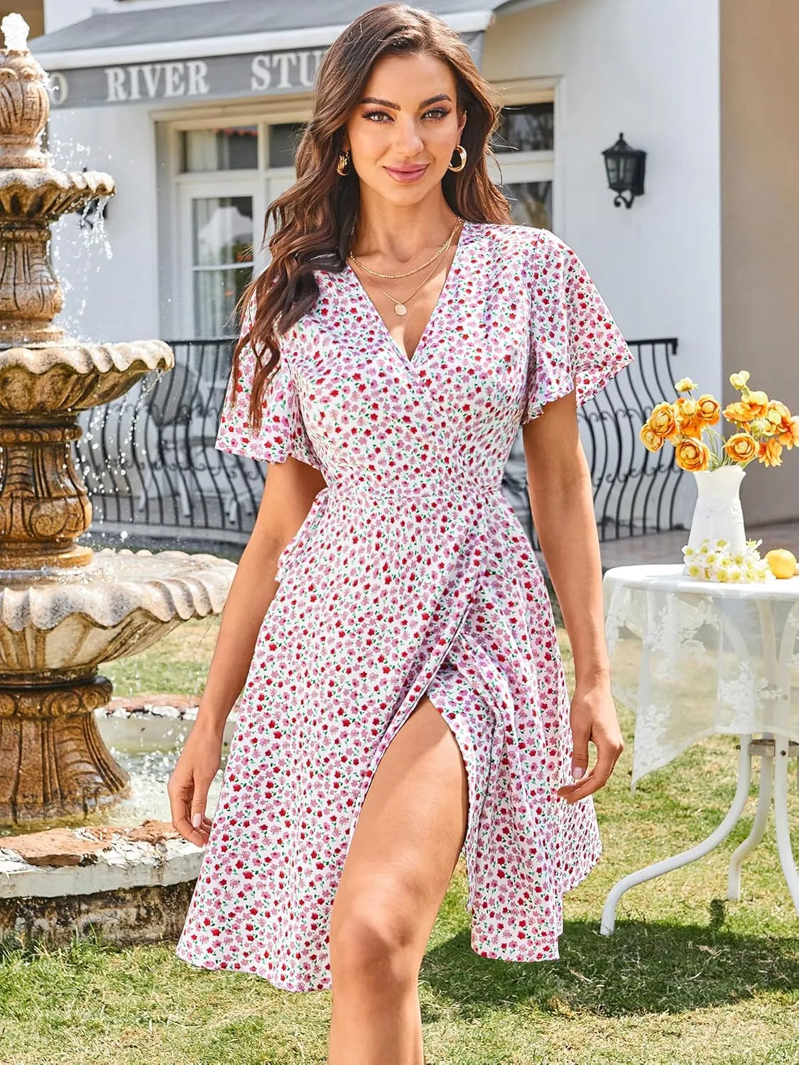 ZAFUL Women's Ditsy Floral Cami Mini Dress V-Neck Cross Back Ruched Frilled A-Line Dress Swing Skater Beach Dress